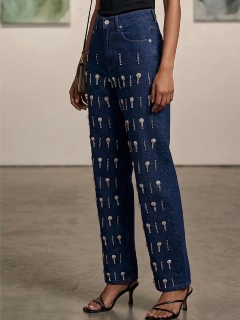 Zara women’s Dark Blue -TRF high rise BARREL Jeans RHINESTONE Sz26(27”waist)NEW